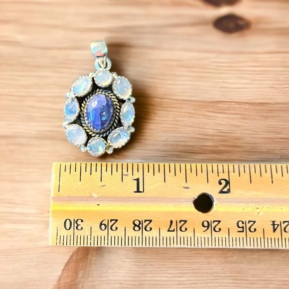 Beautiful Solid Sterling Silver Tanzanite & Moonstone Pendant